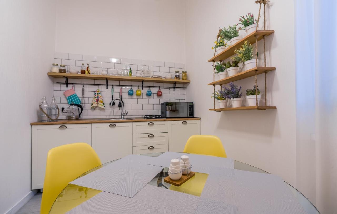 Irina'S Cozy Apartment In Old ティビリシ エクステリア 写真